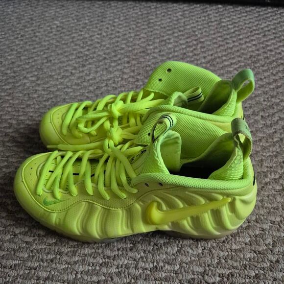 Nike Foamposites Pro Volt - Picture 6 of 8